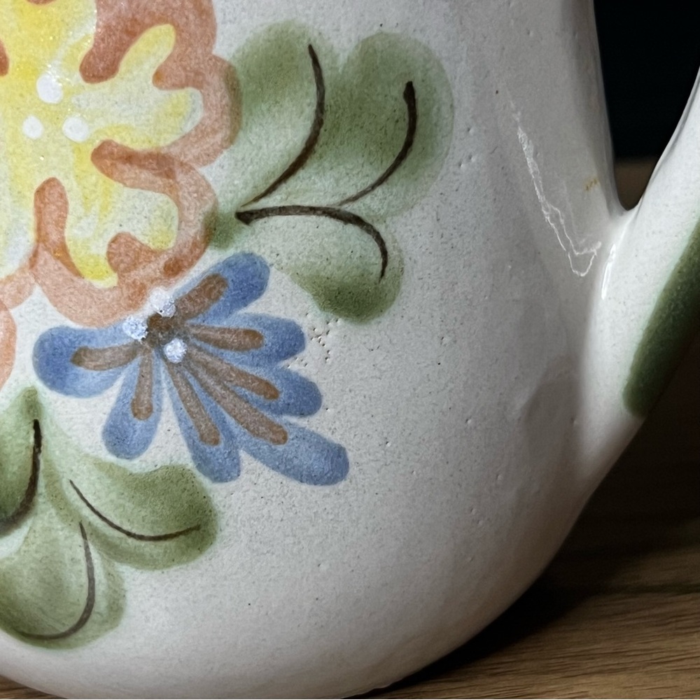 Louisville Stoneware Pottery Pitcher-Floral - Picture 11 of 12